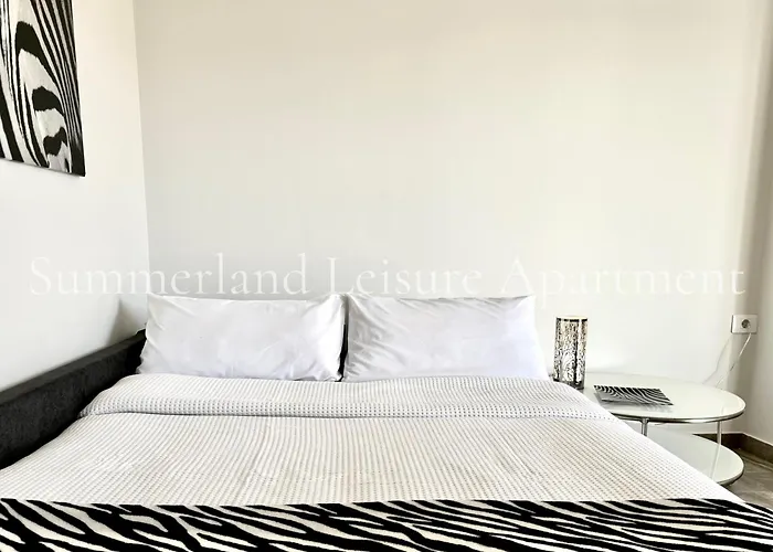 דירה Summerland Leisure